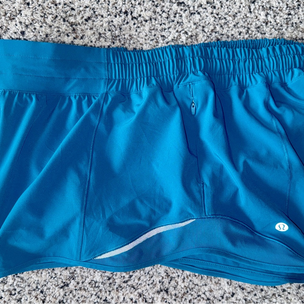 Lululemon Hotty Hot Shorts Hawaiian Blue size 14 - Picture 6 of 6